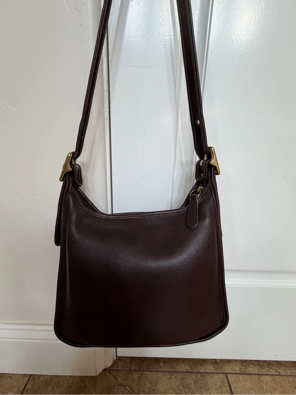 Vintage Coach Mahogany Legacy Zip 9966